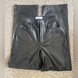 NWT Abercrombie Loose High Rise Leather Pant